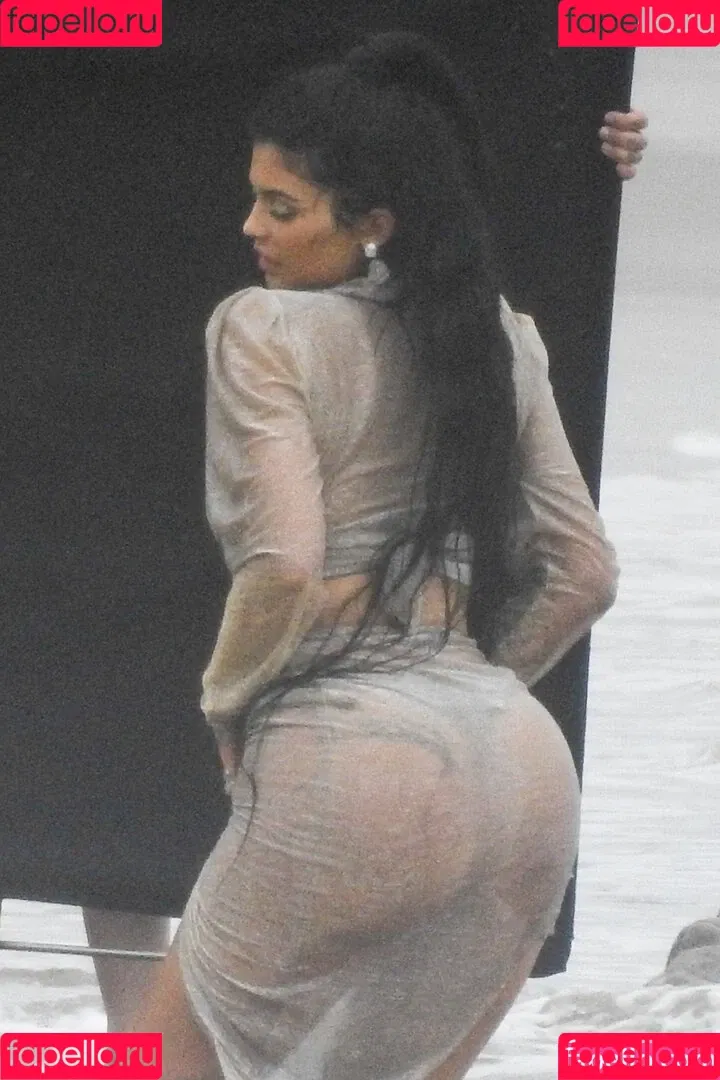 Kylie Jenner / KylieJenner / kyliejenner.2 Onlyfans Photo Gallery 
