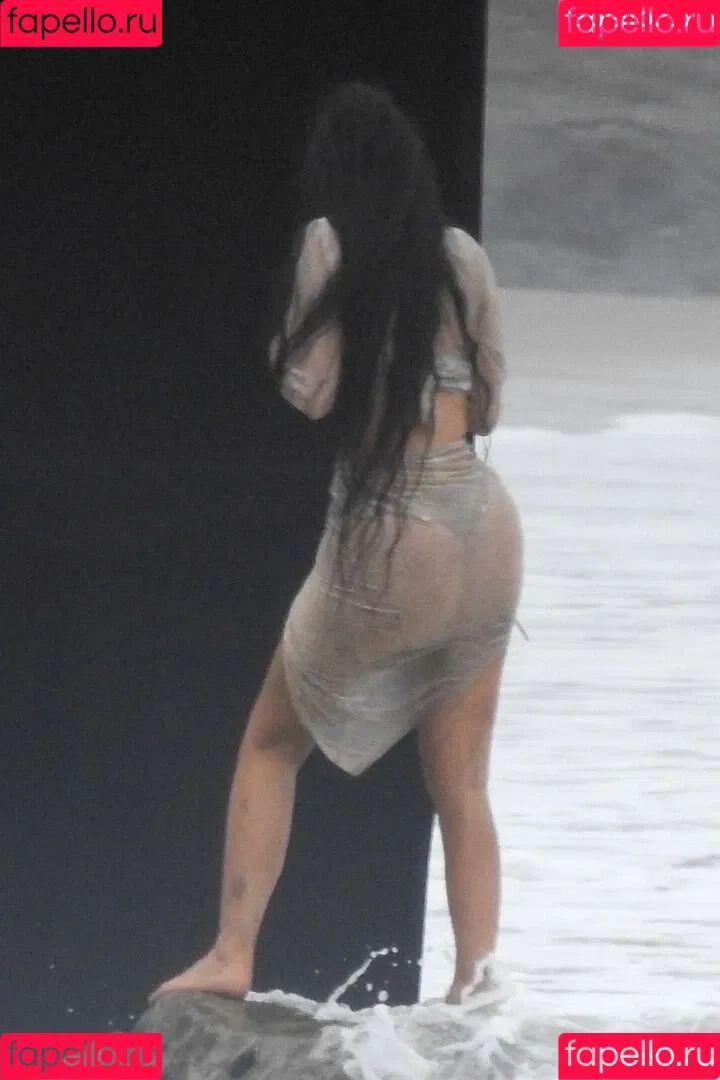 Kylie Jenner / KylieJenner / kyliejenner.2 Onlyfans Photo Gallery 