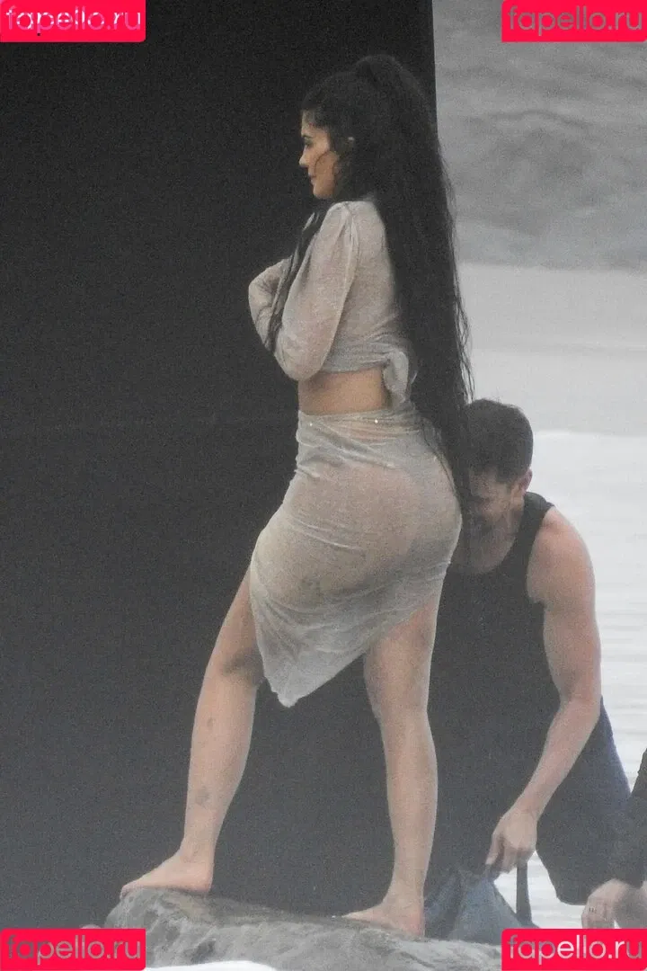 Kylie Jenner / KylieJenner / kyliejenner.2 Onlyfans Photo Gallery 