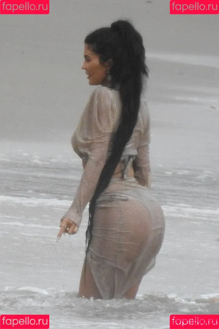 Kylie Jenner / KylieJenner / kyliejenner.2 Onlyfans Photo Gallery 