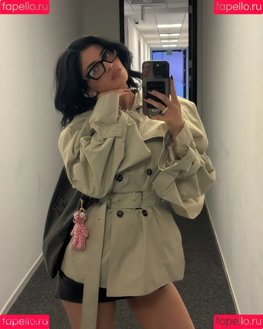 Kylie Jenner / KylieJenner / kyliejenner.2 Onlyfans Photo Gallery 