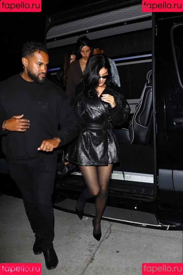 Kylie Jenner / KylieJenner / kyliejenner.2 Onlyfans Photo Gallery 
