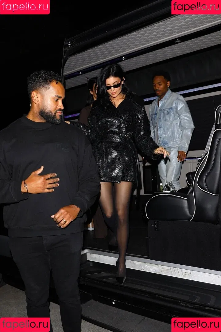 Kylie Jenner / KylieJenner / kyliejenner.2 Onlyfans Photo Gallery 