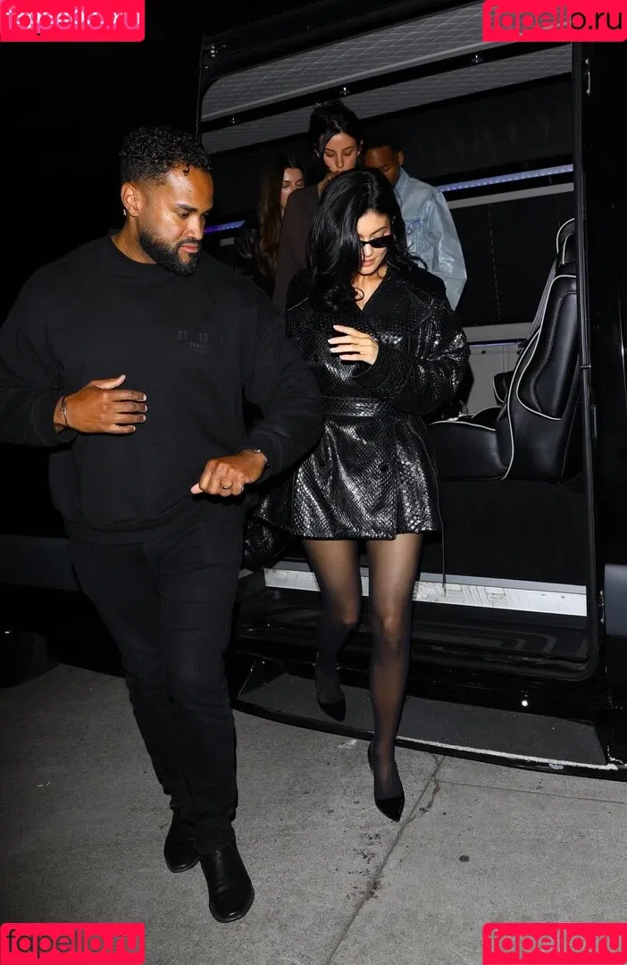 Kylie Jenner / KylieJenner / kyliejenner.2 Onlyfans Photo Gallery 