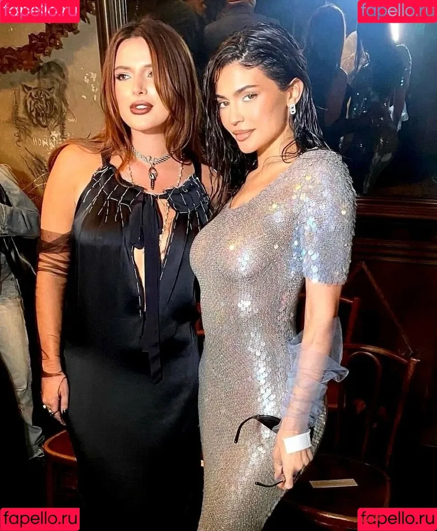 Kylie Jenner / KylieJenner / kyliejenner.2 Onlyfans Photo Gallery 