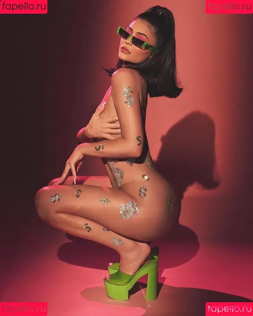 Kylie Jenner / KylieJenner / kyliejenner.2 Onlyfans Photo Gallery 