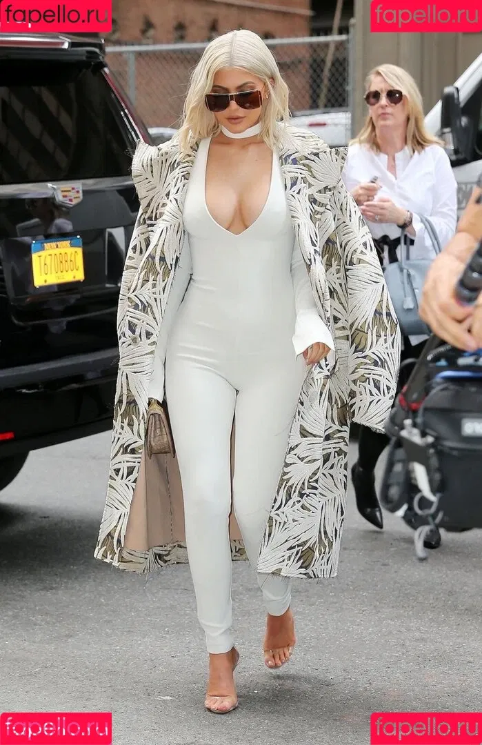 Kylie Jenner / KylieJenner / kyliejenner.2 Onlyfans Photo Gallery 