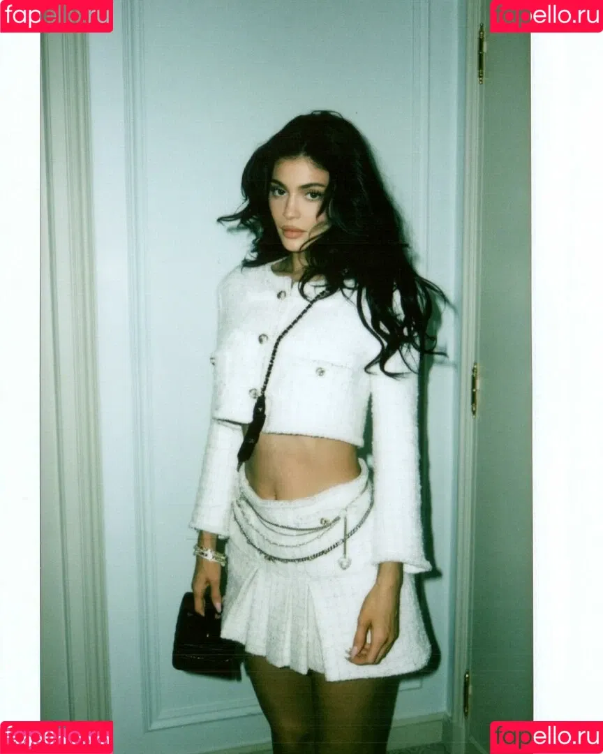 Kylie Jenner / KylieJenner / kyliejenner.2 Onlyfans Photo Gallery 