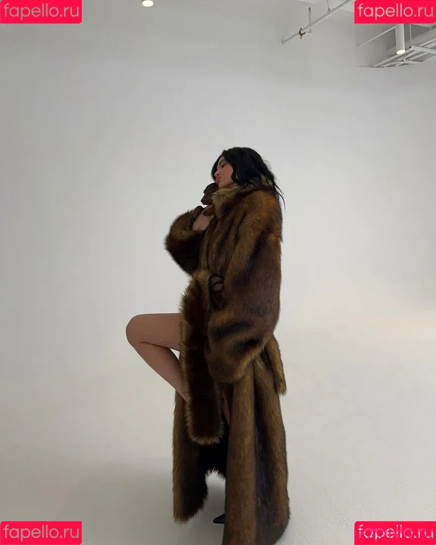 Kylie Jenner / KylieJenner / kyliejenner.2 Onlyfans Photo Gallery 