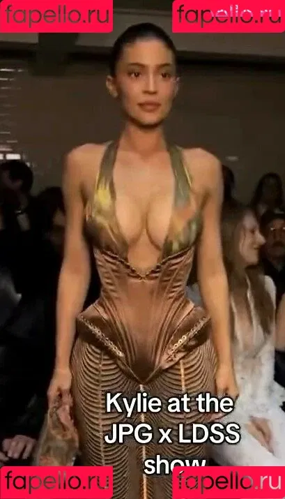 Kylie Jenner / KylieJenner / kyliejenner.2 Onlyfans Photo Gallery 