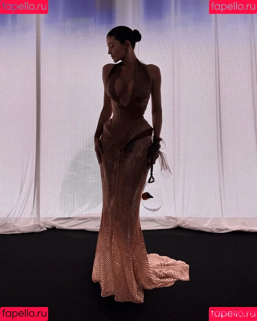Kylie Jenner / KylieJenner / kyliejenner.2 Onlyfans Photo Gallery 