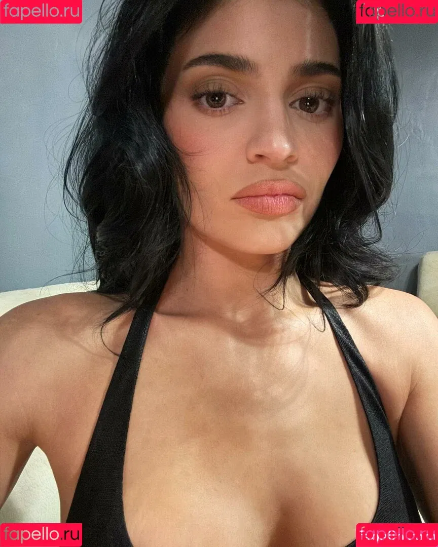 Kylie Jenner / KylieJenner / kyliejenner.2 Onlyfans Photo Gallery 