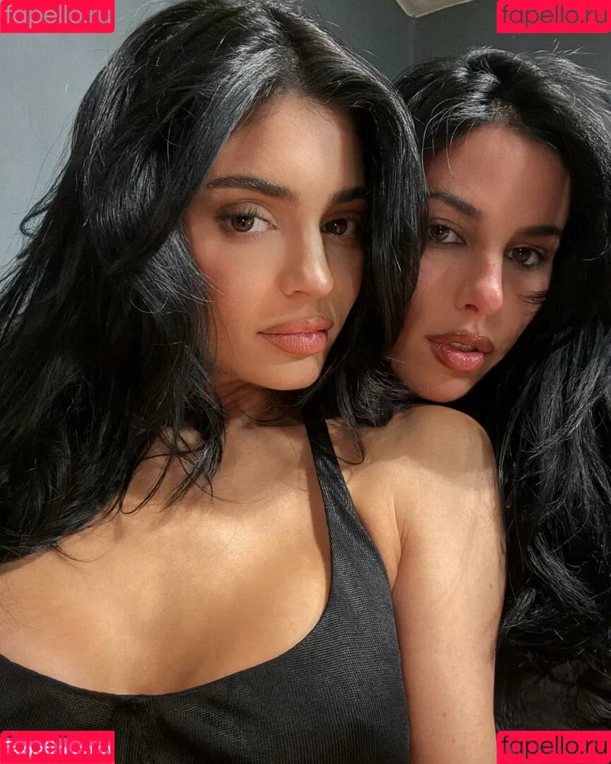 Kylie Jenner / KylieJenner / kyliejenner.2 Onlyfans Photo Gallery 