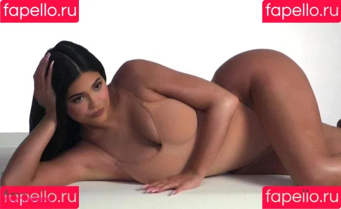 Kylie Jenner / KylieJenner / kyliejenner.2 Onlyfans Photo Gallery 