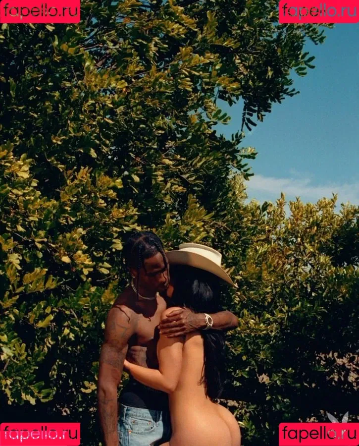 Kylie Jenner / KylieJenner / kyliejenner.2 Onlyfans Photo Gallery 