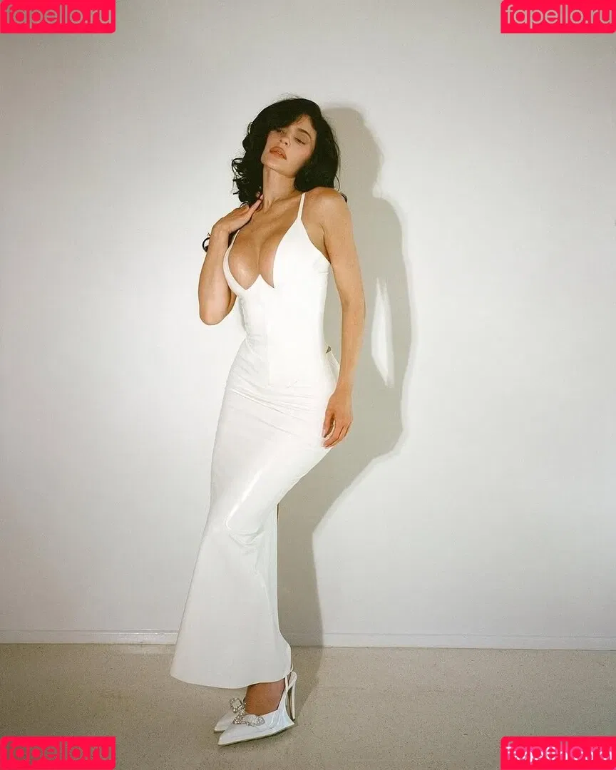 Kylie Jenner / KylieJenner / kyliejenner.2 Onlyfans Photo Gallery 