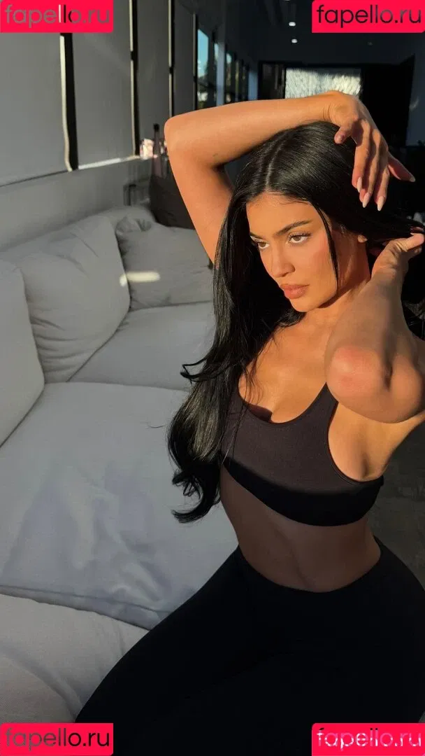 Kylie Jenner / KylieJenner / kyliejenner.2 Onlyfans Photo Gallery 