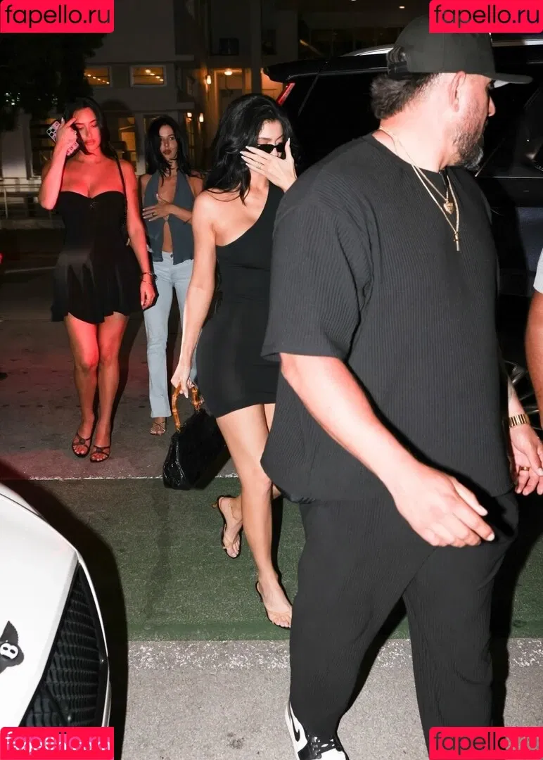 Kylie Jenner / KylieJenner / kyliejenner.2 Onlyfans Photo Gallery 