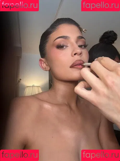 Kylie Jenner / KylieJenner / kyliejenner.2 Onlyfans Photo Gallery 