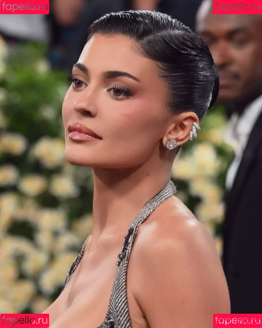 Kylie Jenner / KylieJenner / kyliejenner.2 Onlyfans Photo Gallery 