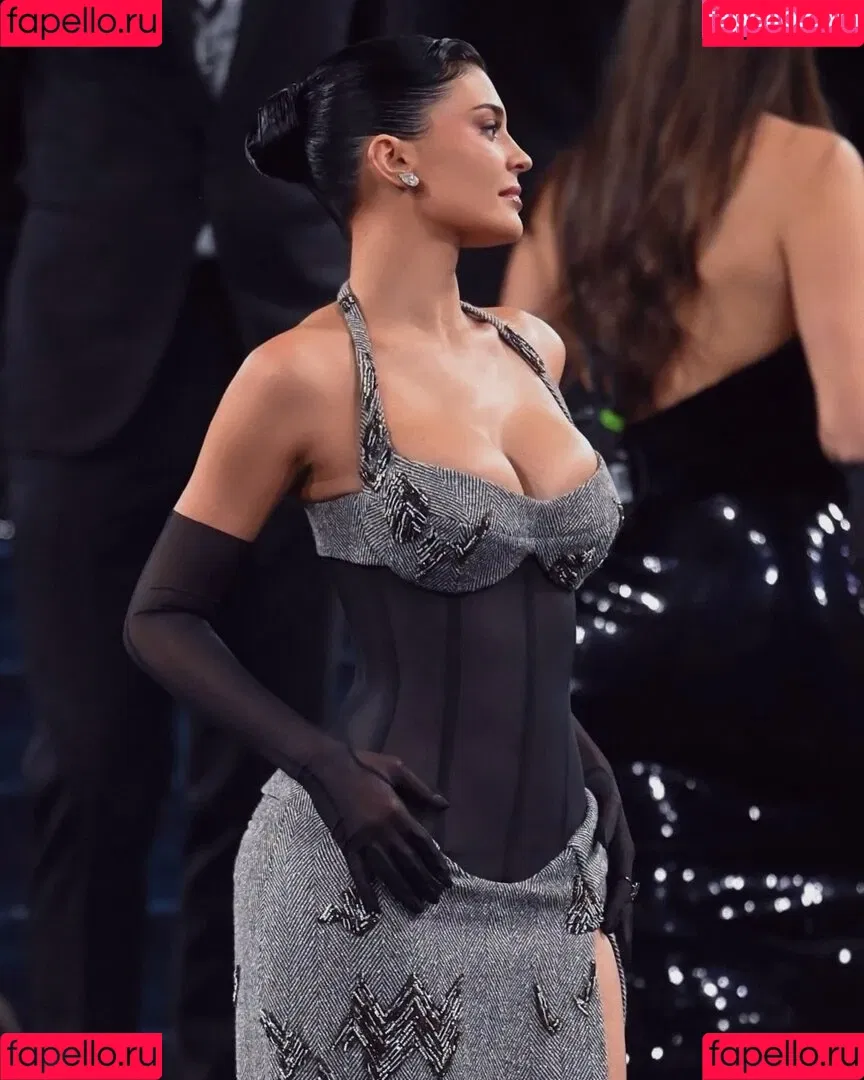 Kylie Jenner / KylieJenner / kyliejenner.2 Onlyfans Photo Gallery 