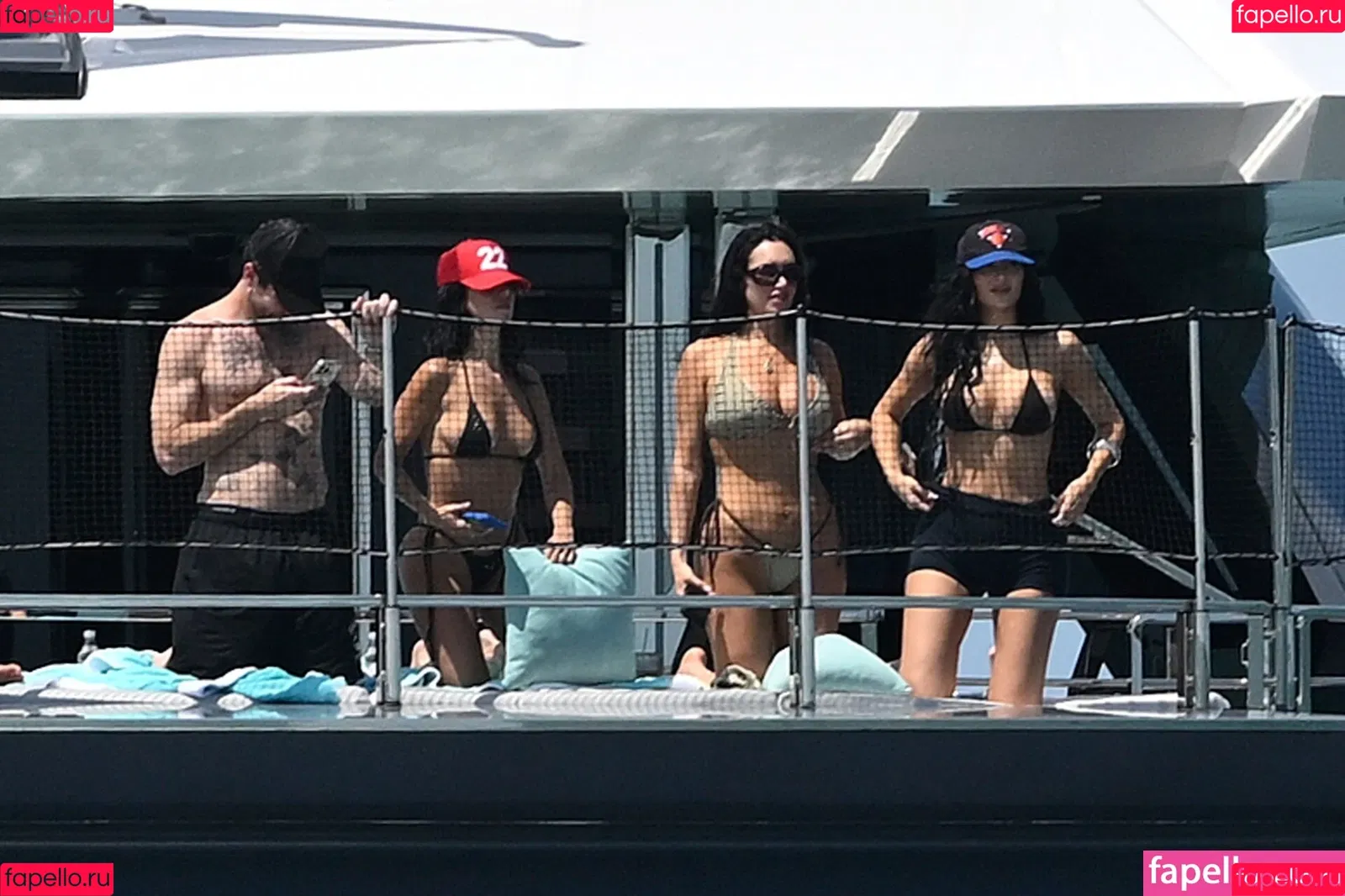 Kylie Jenner / KylieJenner / kyliejenner.2 Onlyfans Photo Gallery 