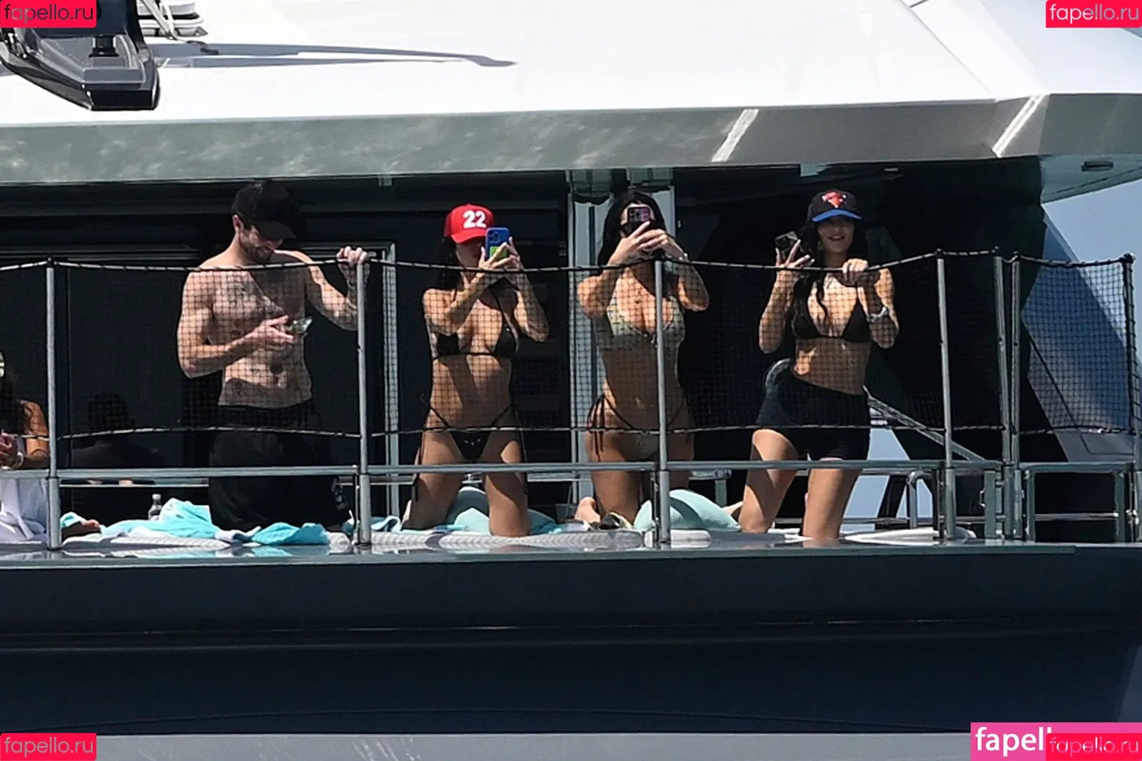 Kylie Jenner / KylieJenner / kyliejenner.2 Onlyfans Photo Gallery 