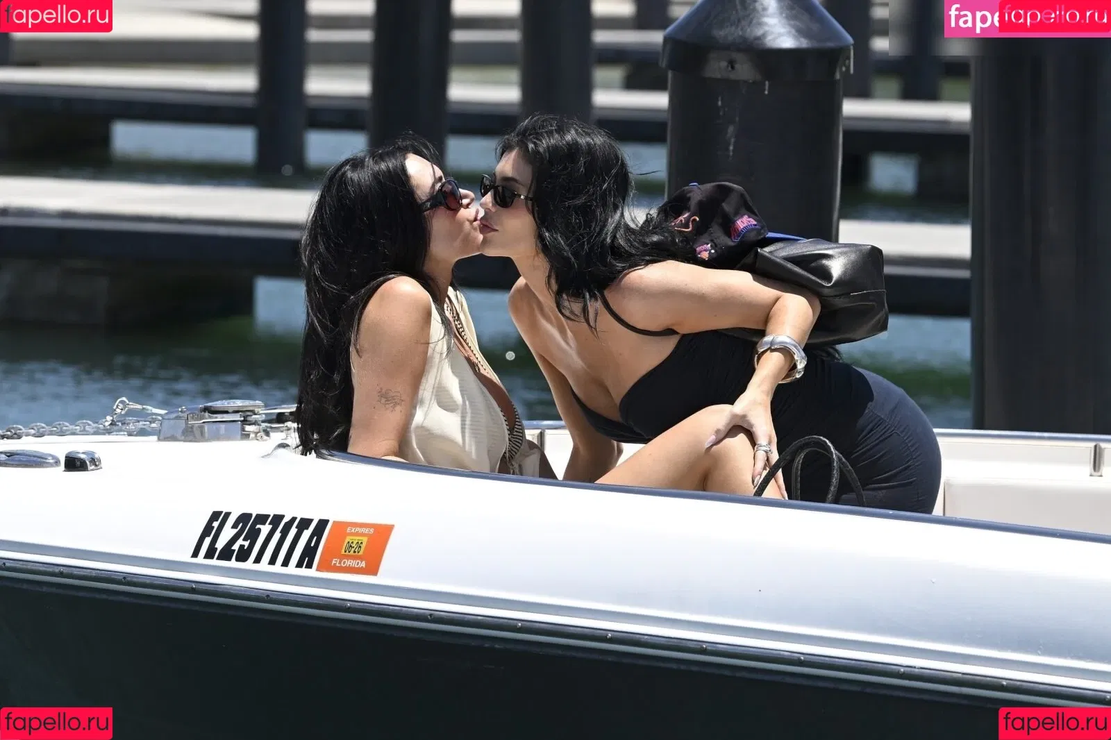 Kylie Jenner / KylieJenner / kyliejenner.2 Onlyfans Photo Gallery 