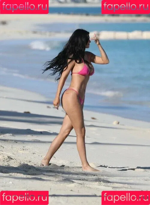 Kylie Jenner / KylieJenner / kyliejenner.2 Onlyfans Photo Gallery 