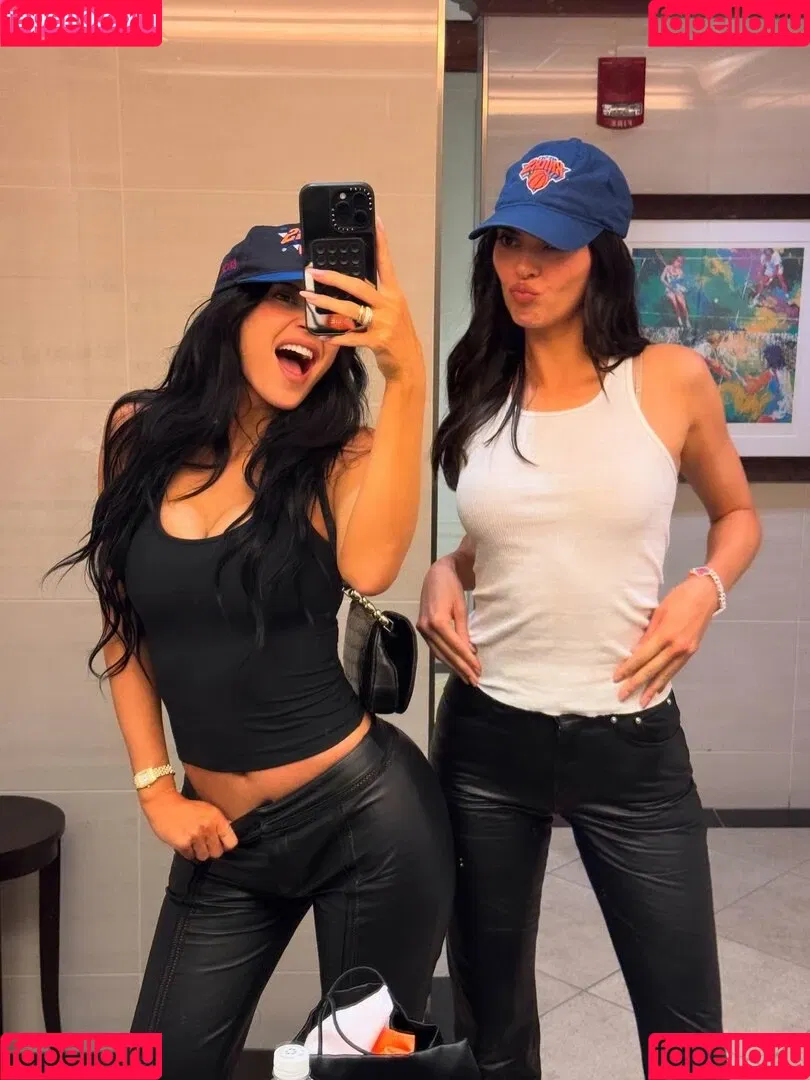 Kylie Jenner / KylieJenner / kyliejenner.2 Onlyfans Photo Gallery 