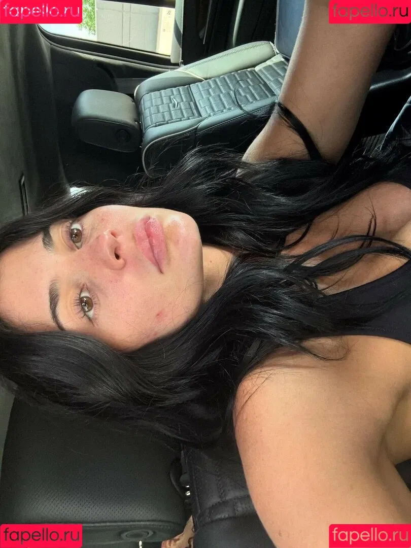 Kylie Jenner / KylieJenner / kyliejenner.2 Onlyfans Photo Gallery 