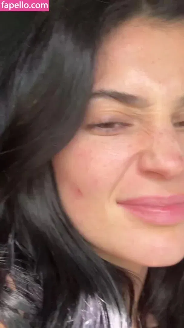 Kylie Jenner / KylieJenner / kyliejenner.2 Onlyfans Photo Gallery 