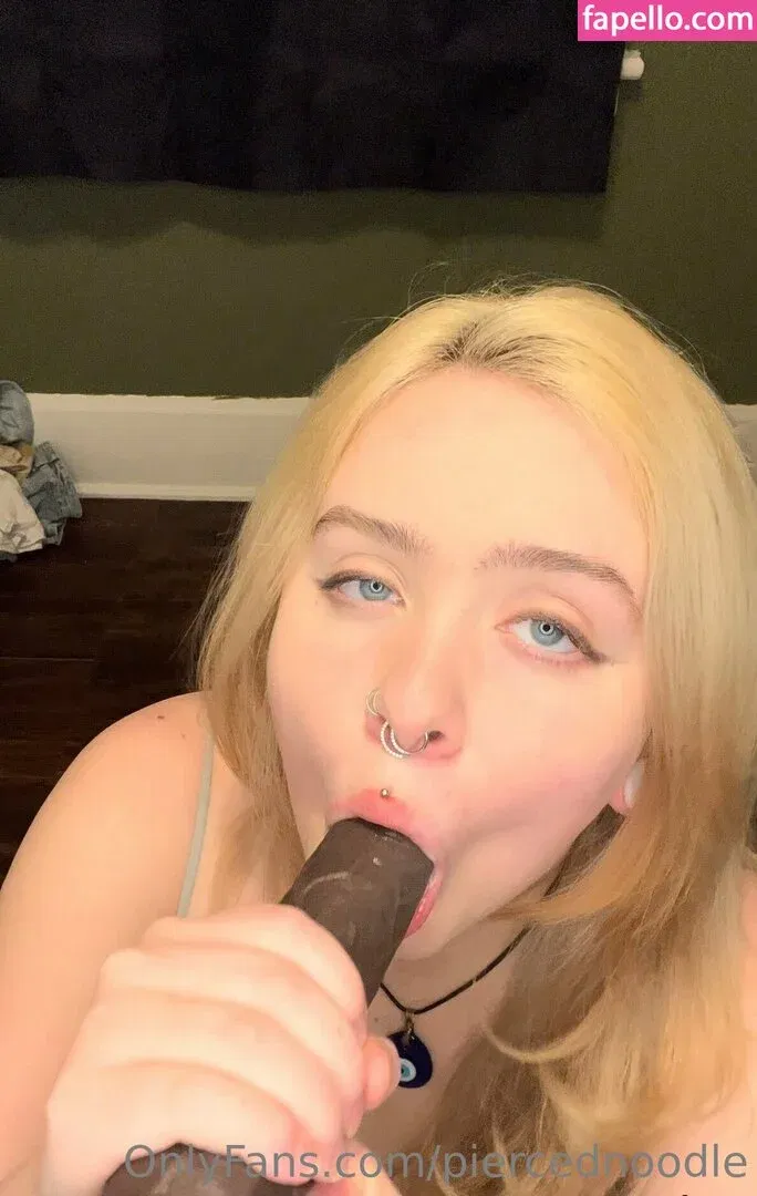 PiercedXNoodles / Piercednoodle Onlyfans Photo Gallery 