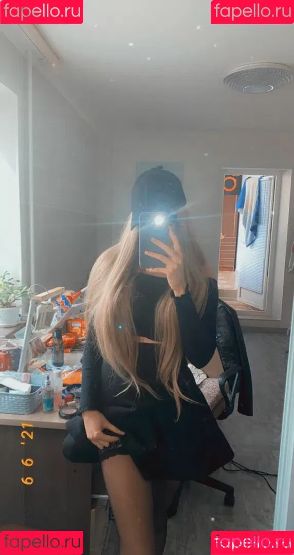 lelyamt / leyla_pie Onlyfans Photo Gallery 