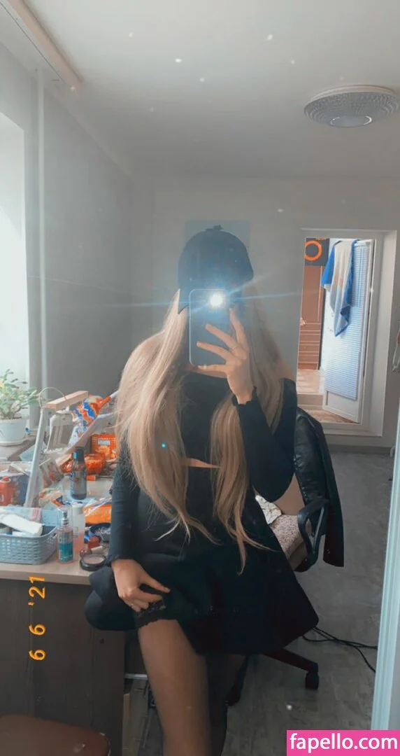 lelyamt / leyla_pie Onlyfans Photo Gallery 