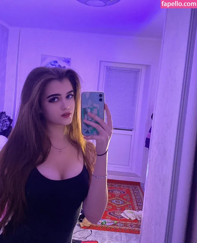 lelyamt / leyla_pie Onlyfans Photo Gallery 