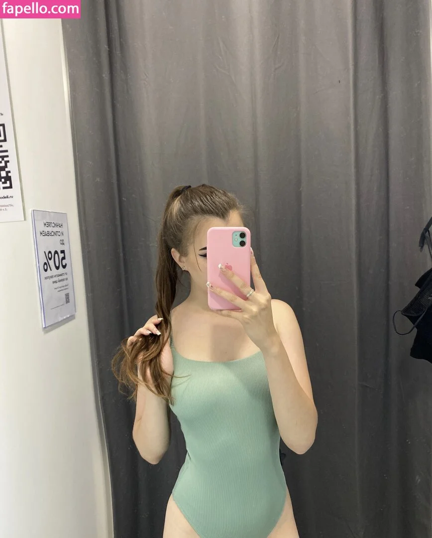 lelyamt / leyla_pie Onlyfans Photo Gallery 