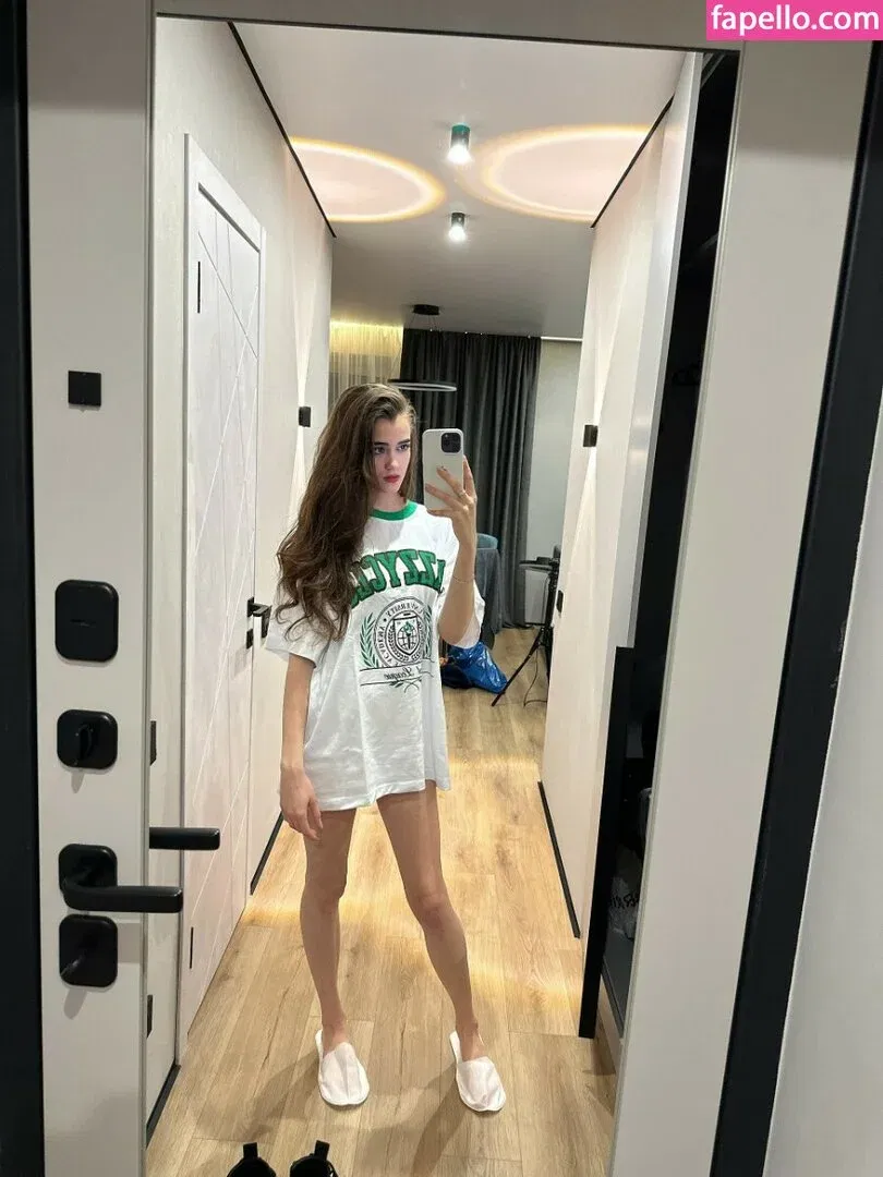 lelyamt / leyla_pie Onlyfans Photo Gallery 