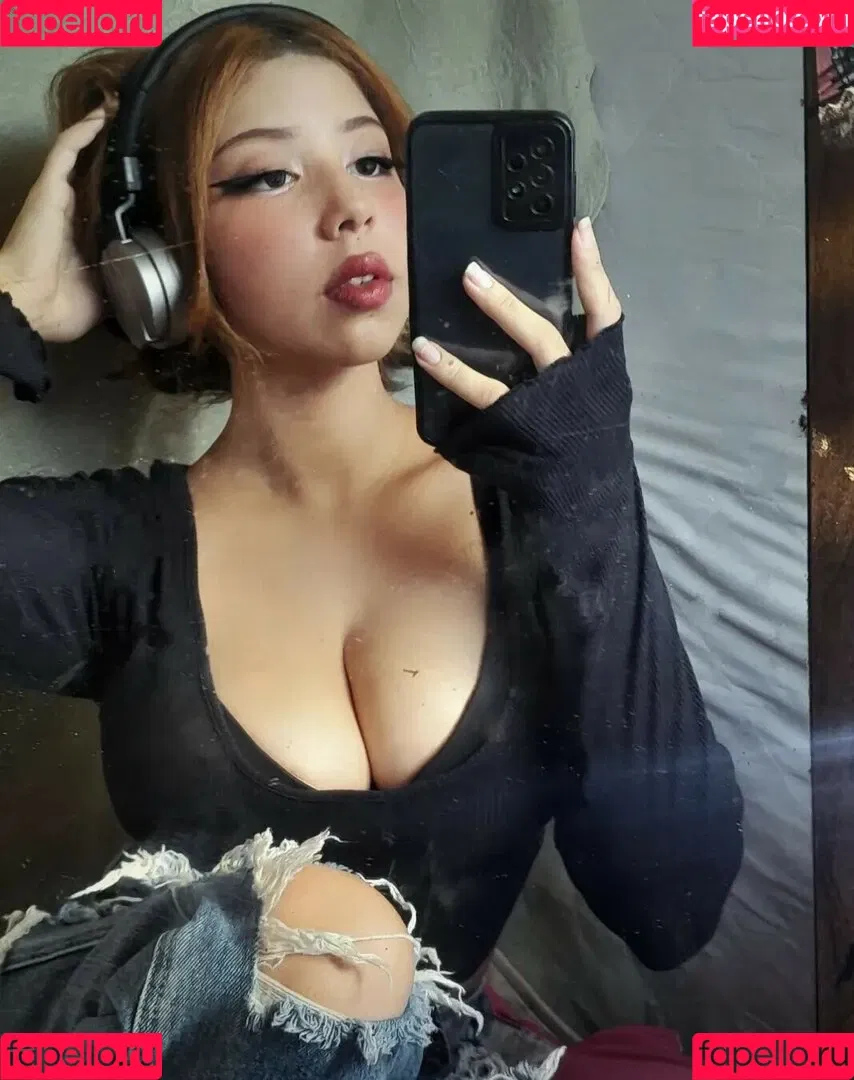 Aby Dazai / abycitaw / abythv_ Onlyfans Photo Gallery 