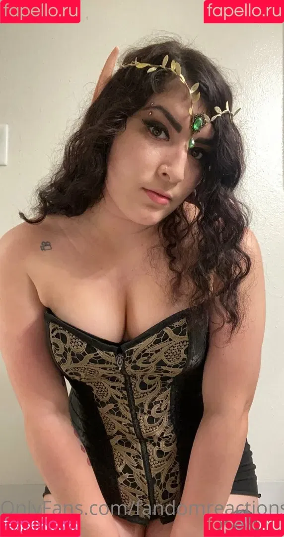 FandomReactions / fandomreactgirls Onlyfans Photo Gallery 