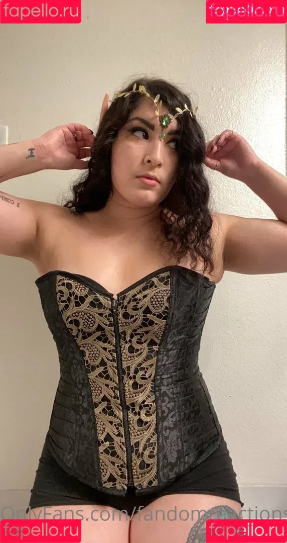 FandomReactions / fandomreactgirls Onlyfans Photo Gallery 