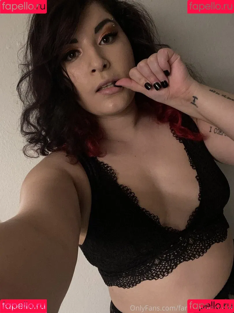 FandomReactions / fandomreactgirls Onlyfans Photo Gallery 