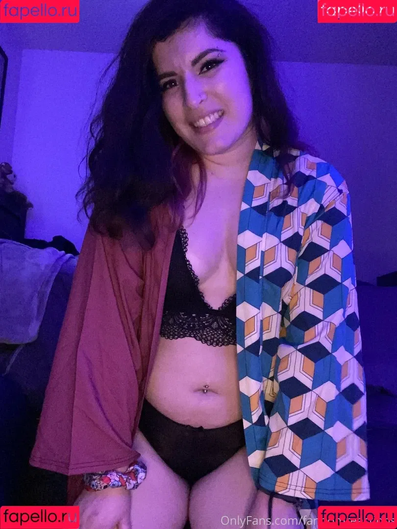 FandomReactions / fandomreactgirls Onlyfans Photo Gallery 