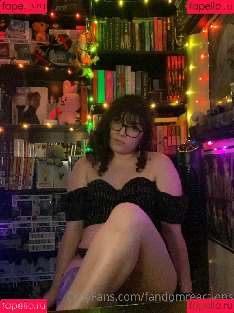 FandomReactions / fandomreactgirls Onlyfans Photo Gallery 