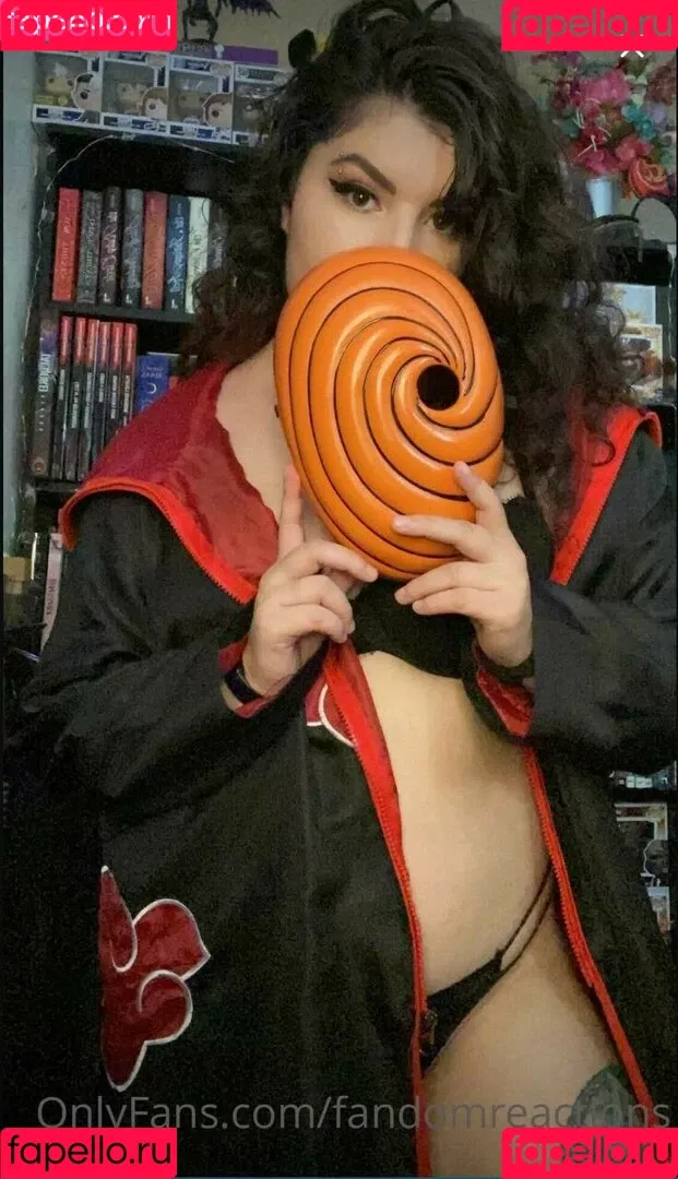 FandomReactions / fandomreactgirls Onlyfans Photo Gallery 