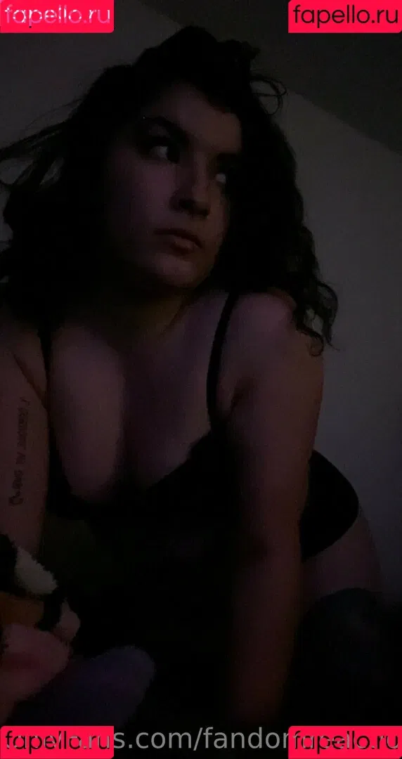 FandomReactions / fandomreactgirls Onlyfans Photo Gallery 
