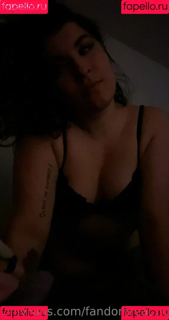 FandomReactions / fandomreactgirls Onlyfans Photo Gallery 