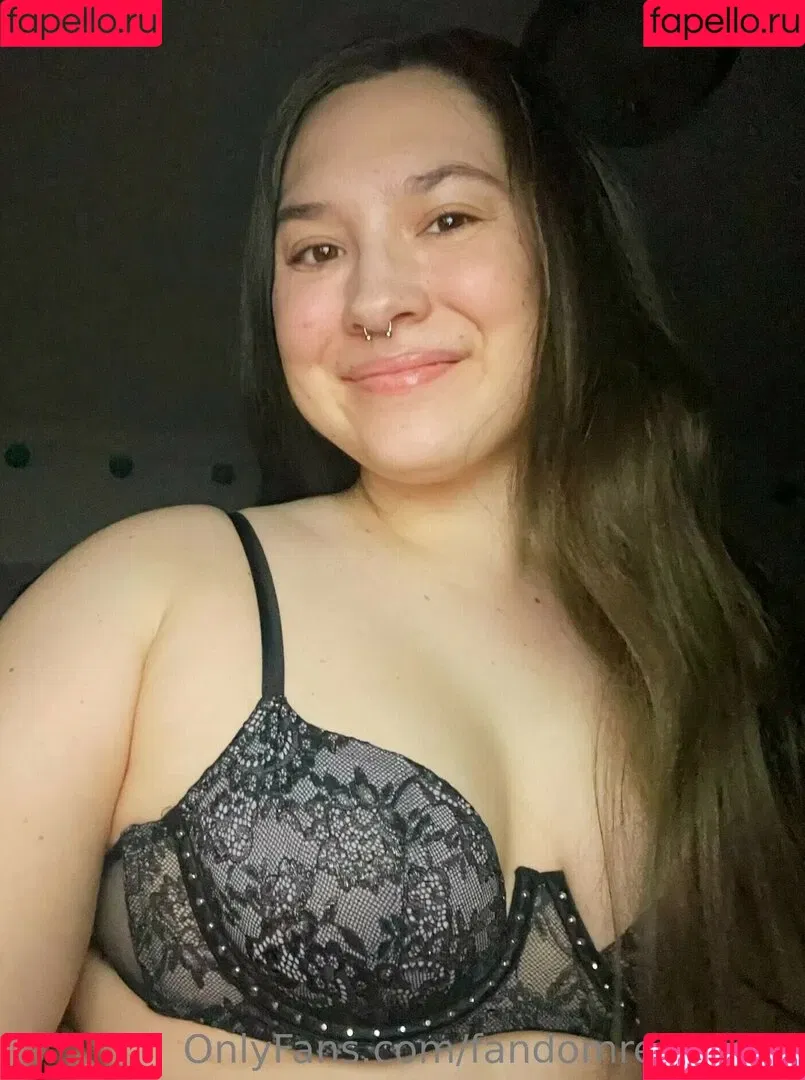FandomReactions / fandomreactgirls Onlyfans Photo Gallery 