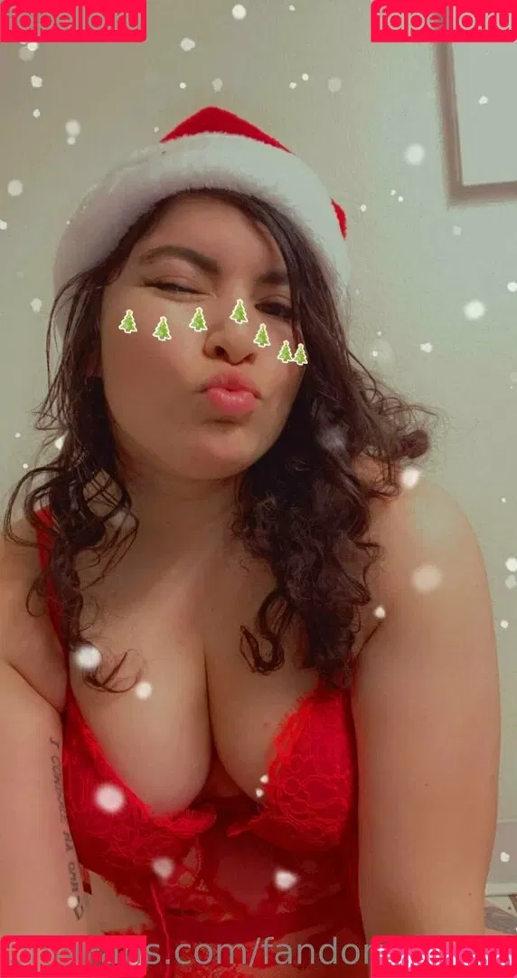 FandomReactions / fandomreactgirls Onlyfans Photo Gallery 