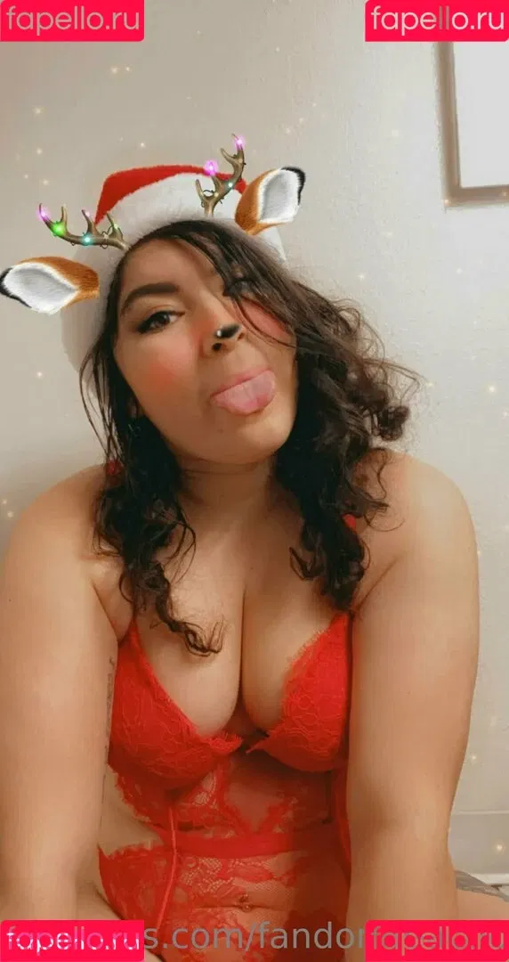 FandomReactions / fandomreactgirls Onlyfans Photo Gallery 
